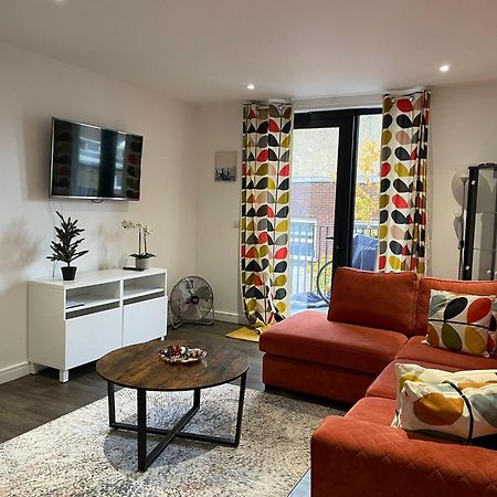 Modern En-Suite Room And Self Catering In Londra Esterno foto
